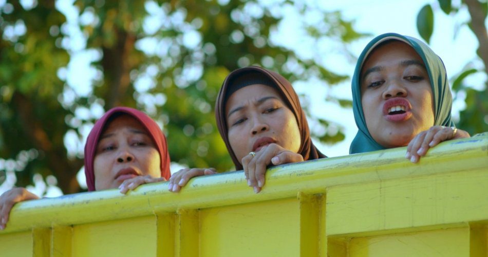 Potret Keseharian Masyarakat Kita dalam ‘Tilik’: Ravacana Film