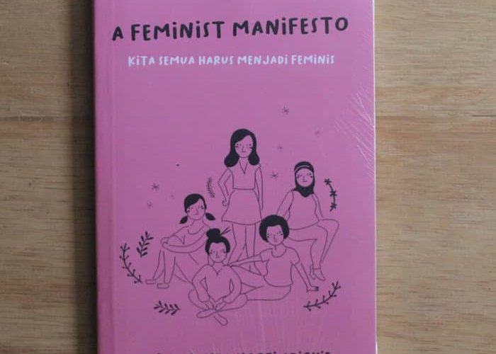 Kecil tapi Daging - Ulasan Buku 'A Feminist Manifesto': Tokopedia