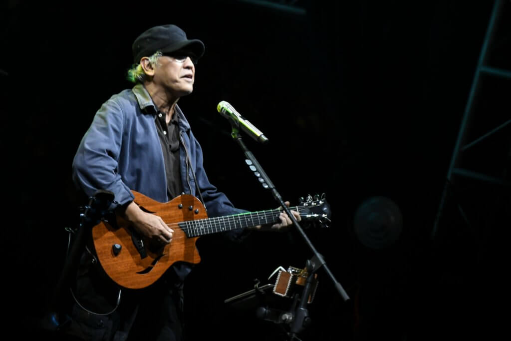 5 Lagu Iwan Fals yang Masih Relevan hingga Saat Ini - Milenialis.id