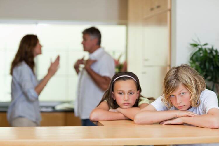 Perilaku yang Sebaiknya Dihindari Orang Tua kepada Anak