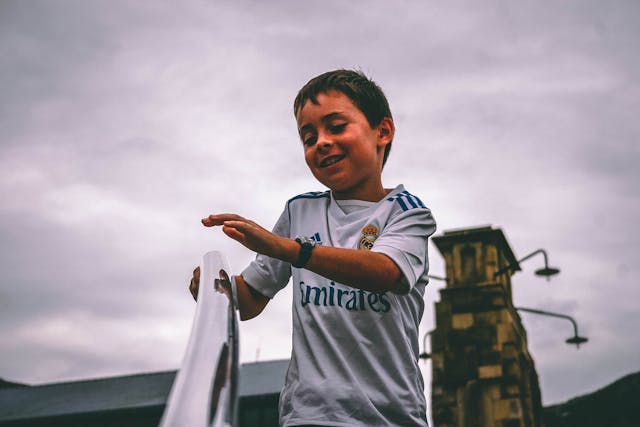 Meromantisasi 15 Trofi UCL Hanya Cara Madridista Menolak Realita, Maklumi Saja